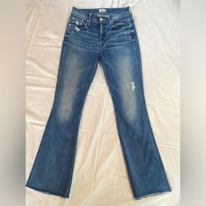 MOTHER- The Weekender Fray Flared Jean - Graffiti Girl size US 27